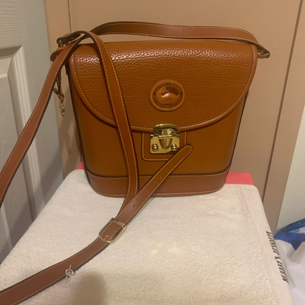 Dooney & Bourke Vintage All Weather Tan Leather Crossbody Shoulder Bag